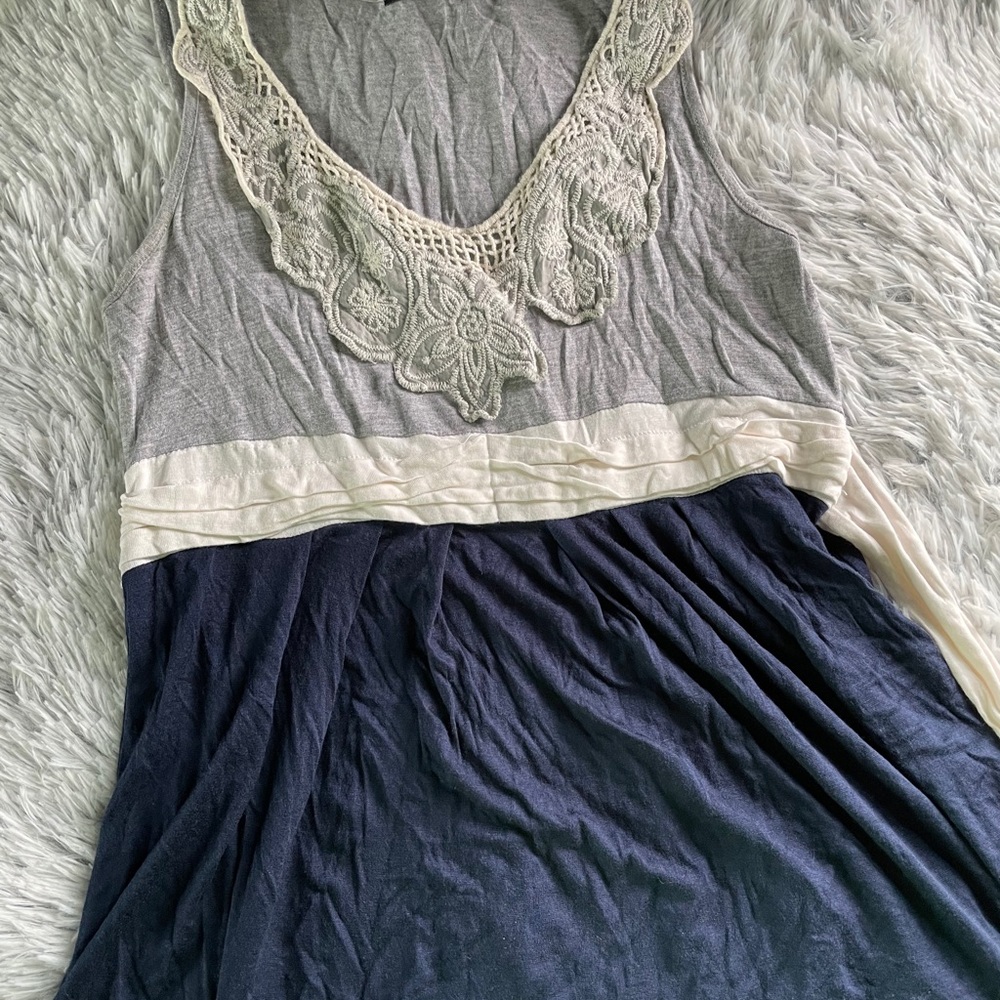 Max Rave pretty top with tie - Picture 4 of 8
